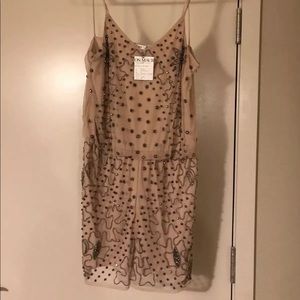 NWT Rose Gold/Cream Sparkle Romper Size Small